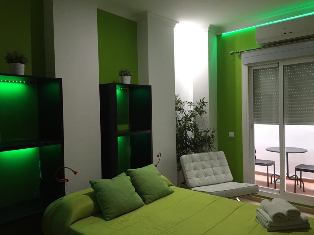 Apartamentos Gold Málaga Szoba fotó