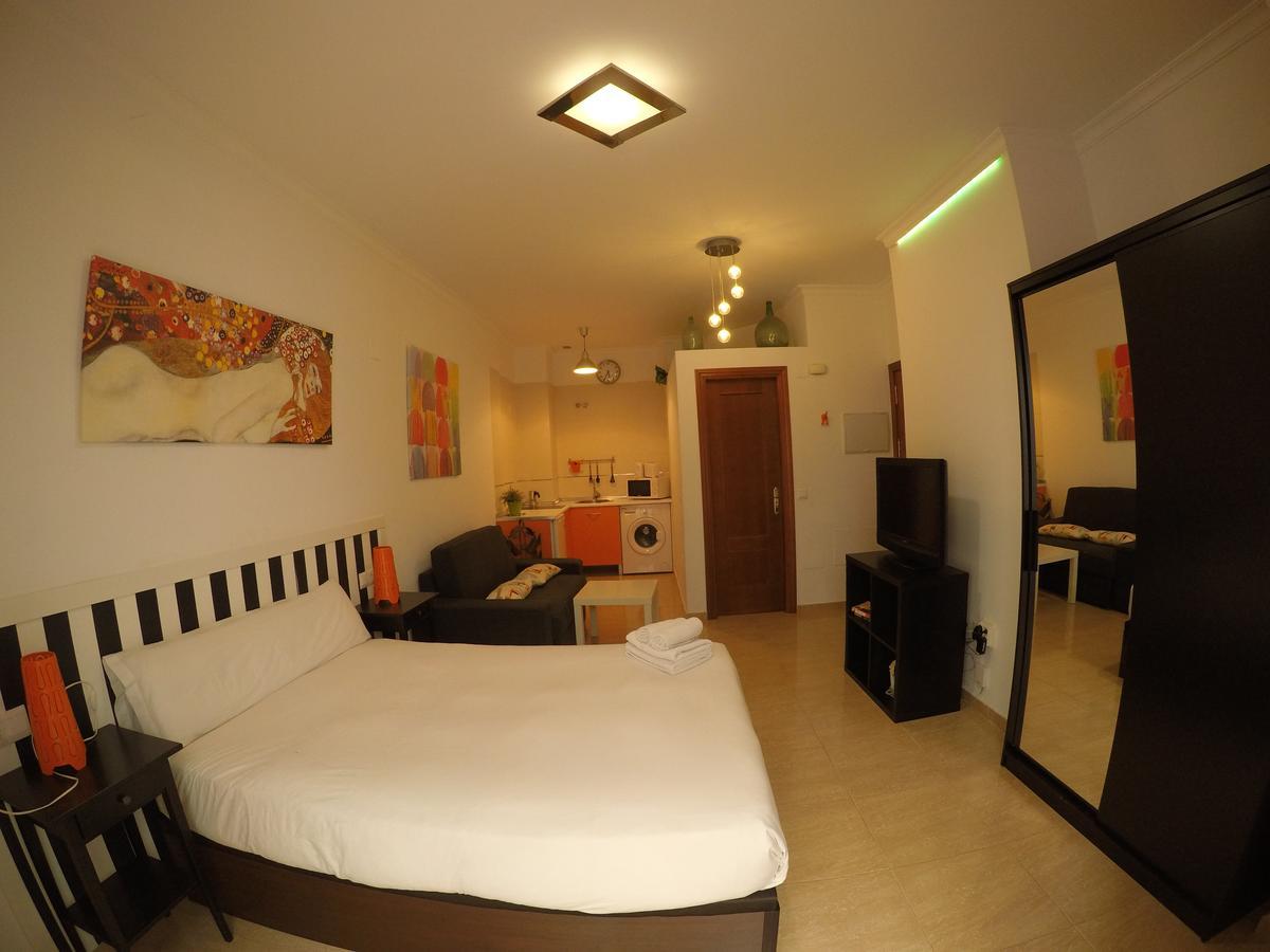 Apartamentos Gold Málaga Kültér fotó